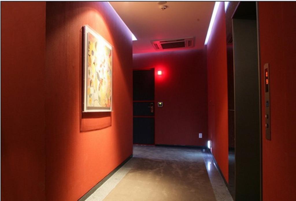 Antives Hotel Goyang Bagian luar foto