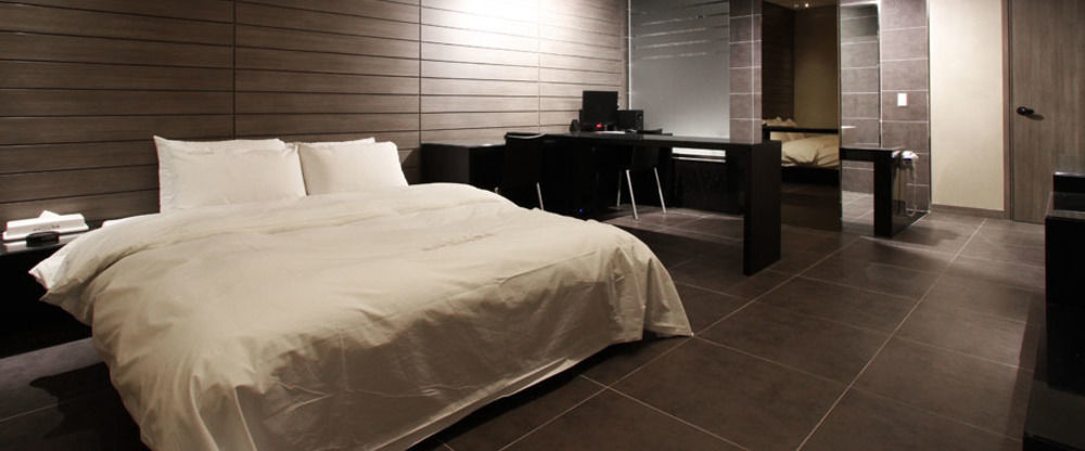 Antives Hotel Goyang Bagian luar foto